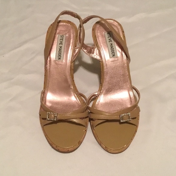 Steve Madden Shoes - 🇺🇸🌸 5/25 Steve Madden wedge sandals